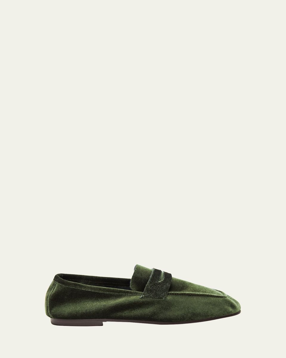 Essenziale Classic Velvet Loafers